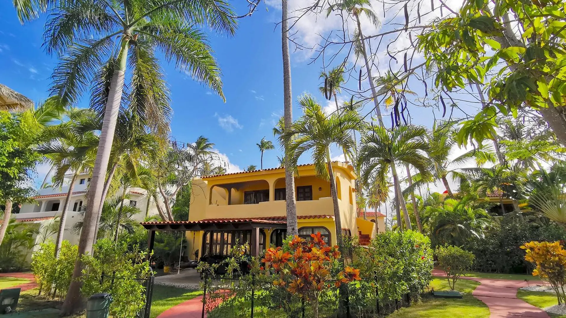 Deluxe Villas Los Corales Beach & Spa - Best Price For Vacation Rental Punta Cana 5*,