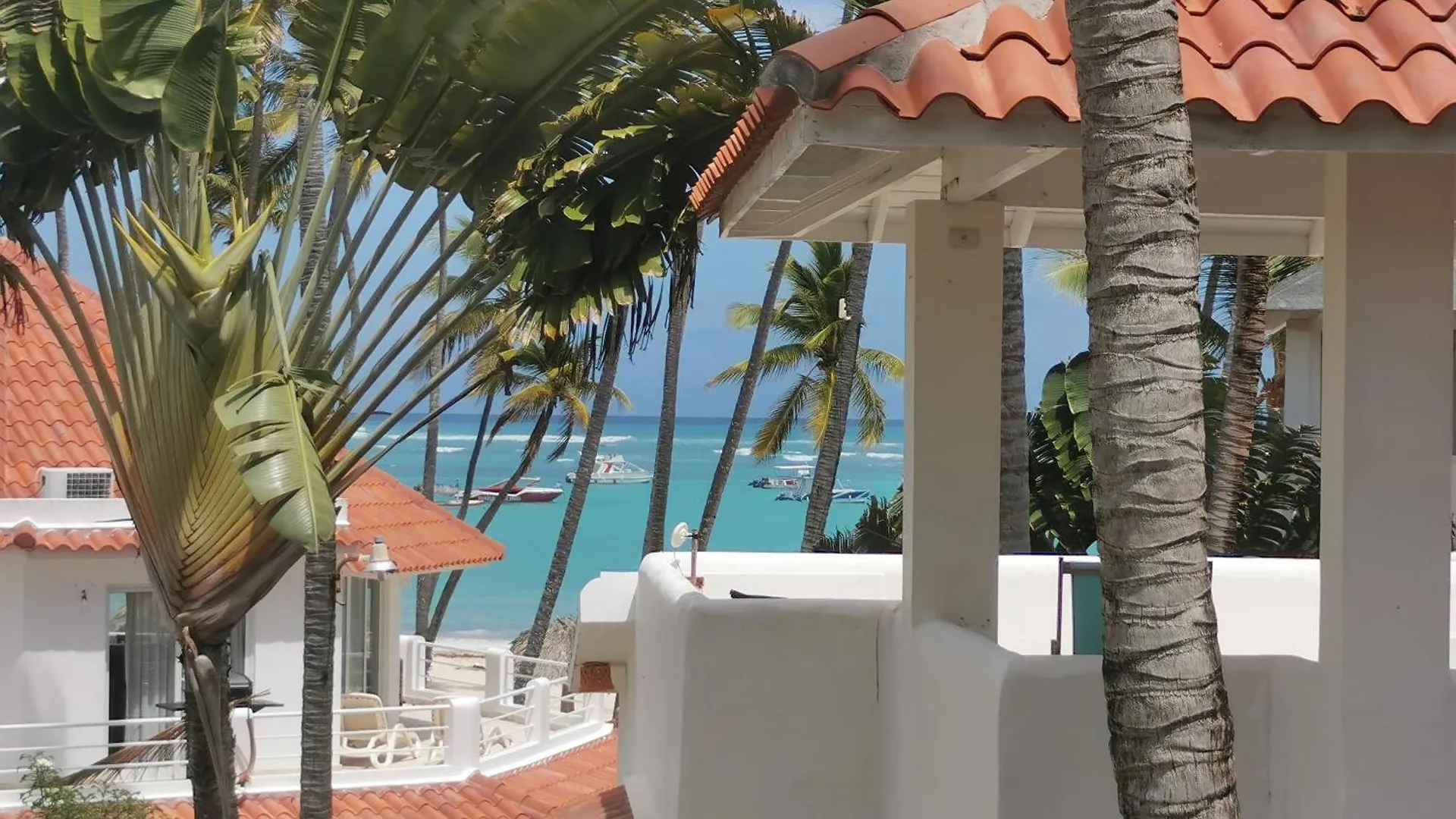 Hotel Deluxe Villas Los Corales Beach & Spa - Best Price For Vacation Rental Punta Cana