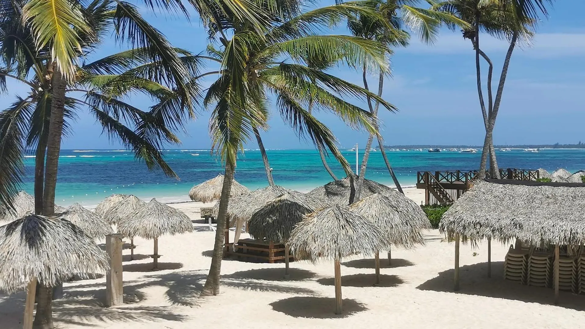Deluxe Villas Los Corales Beach & Spa - Best Price For Vacation Rental location